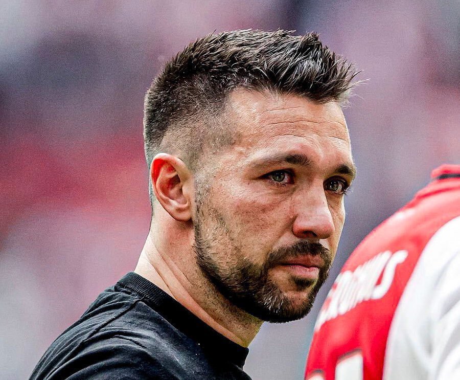 包含转折点！阿贾克斯止住颓势，荷甲集结日攻防权衡，更衣室稳定，更衣室氛围转暖的词条-kaiyun